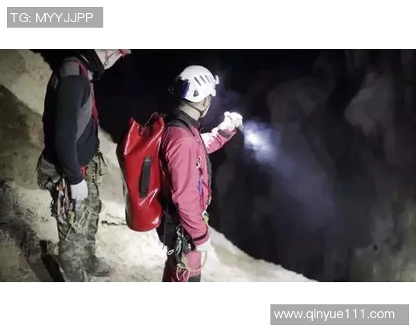 重庆极限运动队的团队协作探索与挑战精神的完美结合